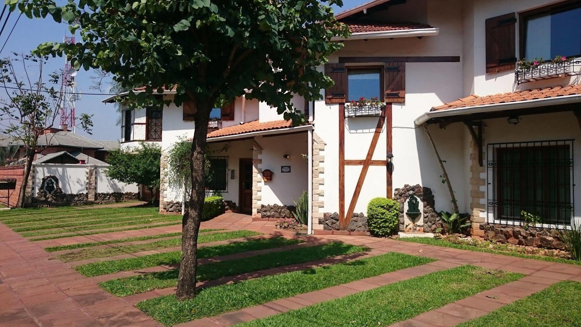 Apart Hotel Porta Westfalica Asuncion Exterior photo